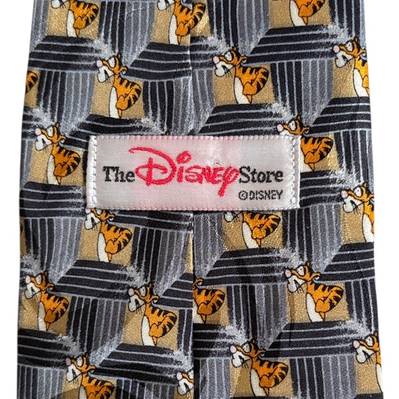 EUC Lot of 5 Character Ties Pooh Mickey Scooby Woody Tigger - Picture 12 of 12